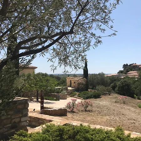 Pour La Detente Au Mas La Magdelaine B&B 3*