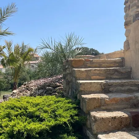 Pour La Detente Au Mas La Magdelaine B&B 3*