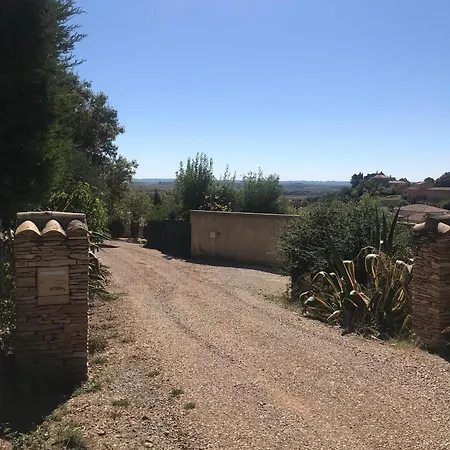 Pour La Detente Au Mas La Magdelaine 3* Péret